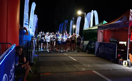 Pobiegli na Milę! Bieg dostarczył zawodnikom sporo wrażeń [WIDEO] - 17